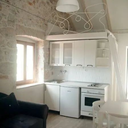 Apartment Studio Leo *